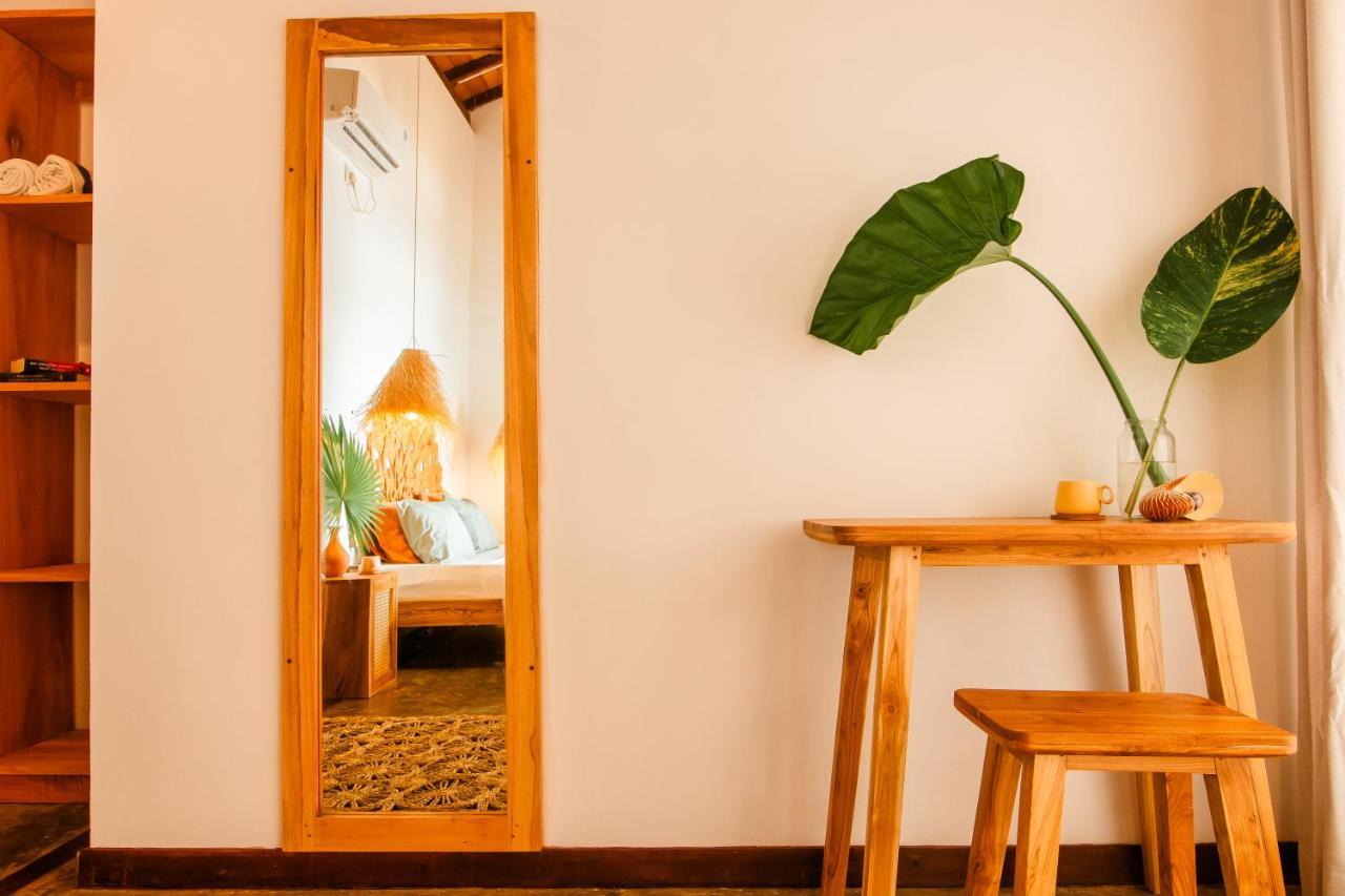 Amaroo Hikkaduwa Hotel Bagian luar foto